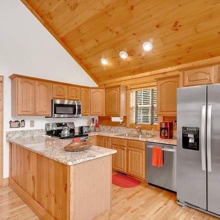 Soco Serene Cabin In The Heart Of Maggie Valley Exteriör bild