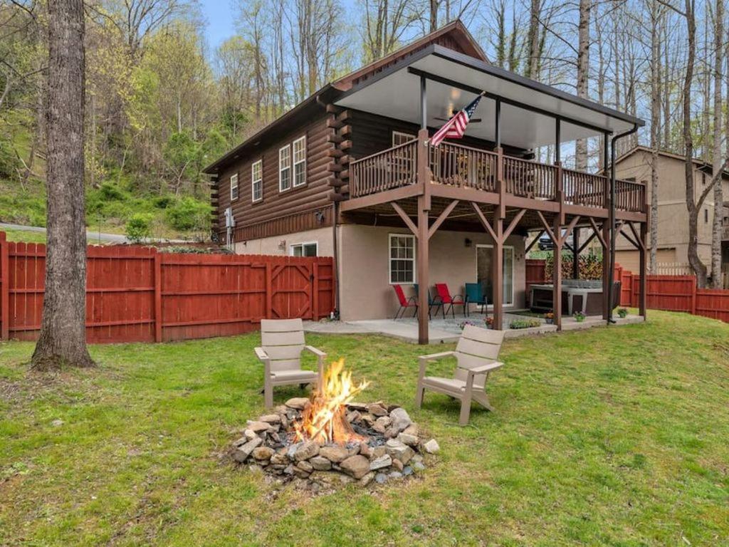 Soco Serene Cabin In The Heart Of Maggie Valley Exteriör bild
