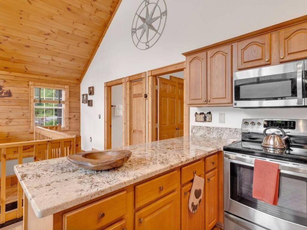 Soco Serene Cabin In The Heart Of Maggie Valley Exteriör bild