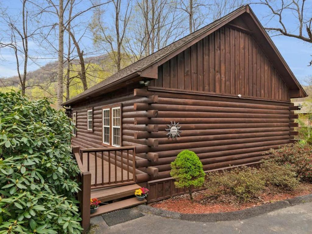 Soco Serene Cabin In The Heart Of Maggie Valley Exteriör bild